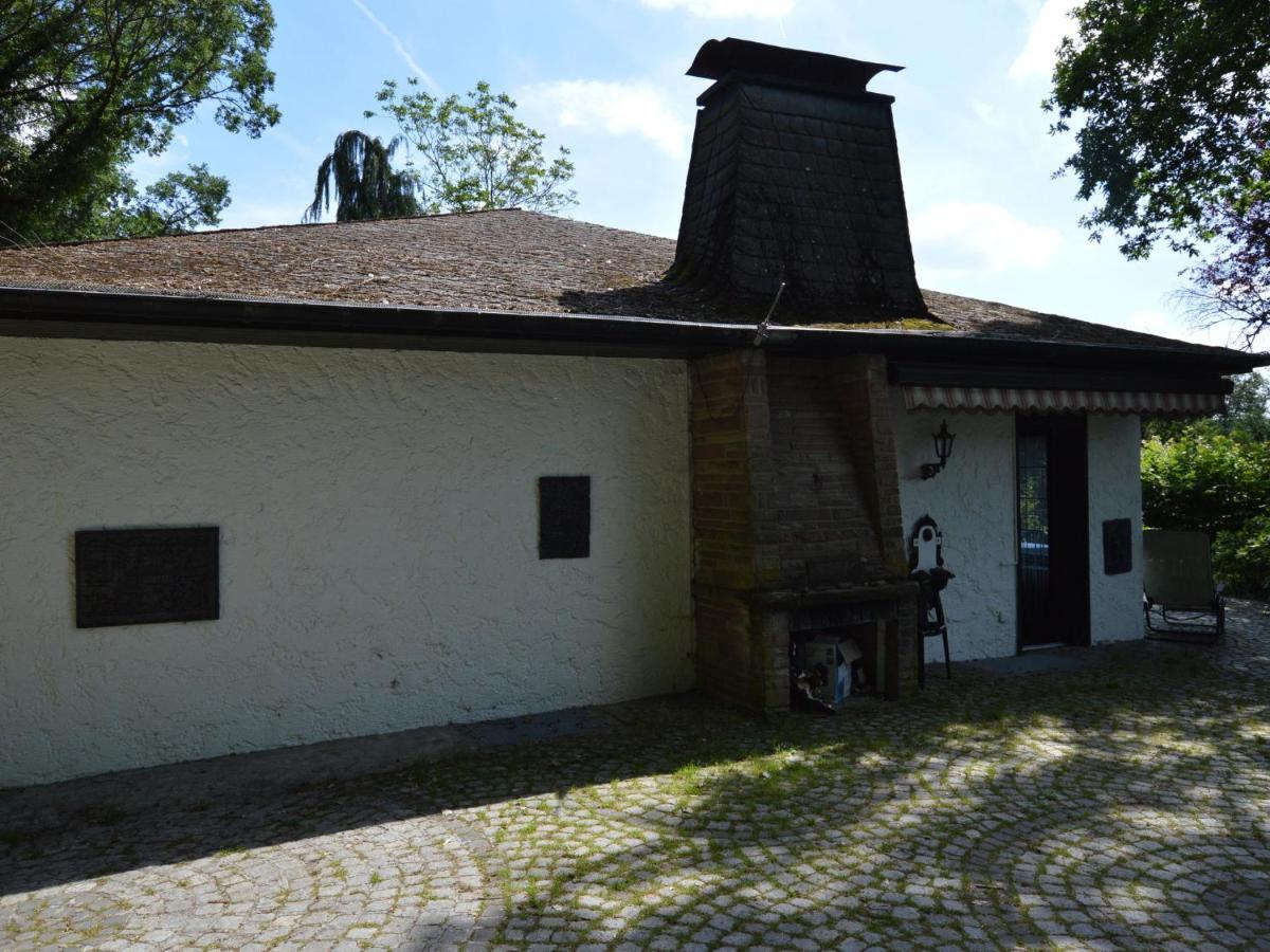 Romantic Mansion In Strotzb Sch By The Forest Villa Strotzbusch Exterior photo